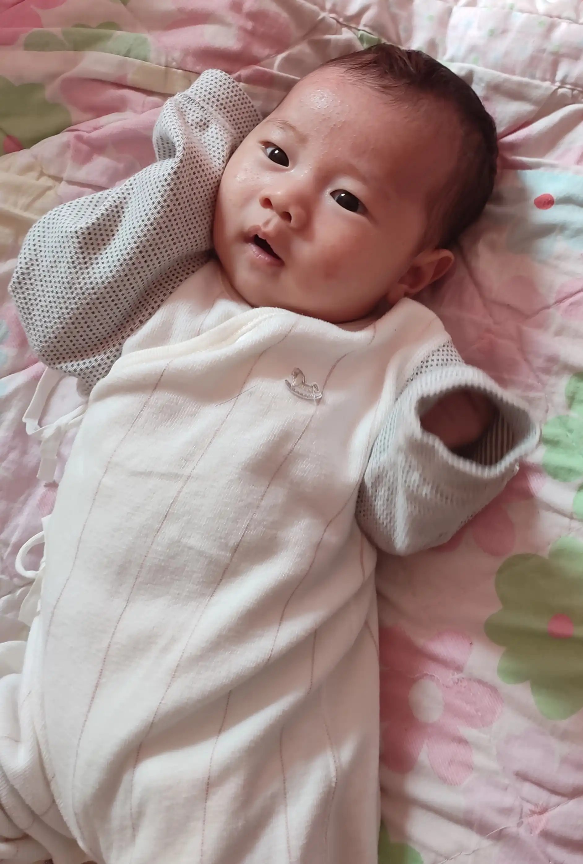 再来晒一晒小侄儿